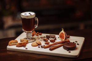 Irish Coffee – Istoria fascinantă din spatele unei băuturi clasice